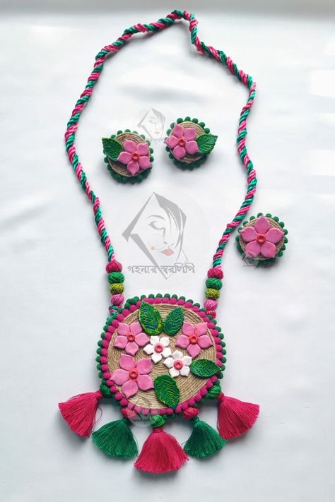 Mouldit Clay Jewellery, Gujrati Design, Jute Jewellery, Mouldit Clay, Junk Jewellery, Flower Jewelry Designs, Diy Jewelry Set, Terracotta Jewellery Designs, Hand Jewellery