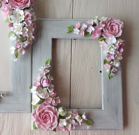 29 Best Floral Home Decor Ideas to Show Off Your True Style in 2021 White Azaleas, Ranunculus White, Blush Pink Roses, Pink Hydrangeas, White Azalea, Flower Picture Frames, White Ranunculus, Wedding Frame, Quilled Creations