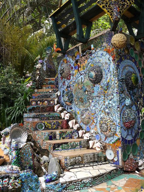 The Jade Seahorse, Utila Honduras. Utila Honduras, Entryway Stairs, Exterior House Colors With Stone, Stairs Design Interior, Stairs Architecture, Stairs Design Modern, Diy Stairs, Roatan, Mosaic Decor