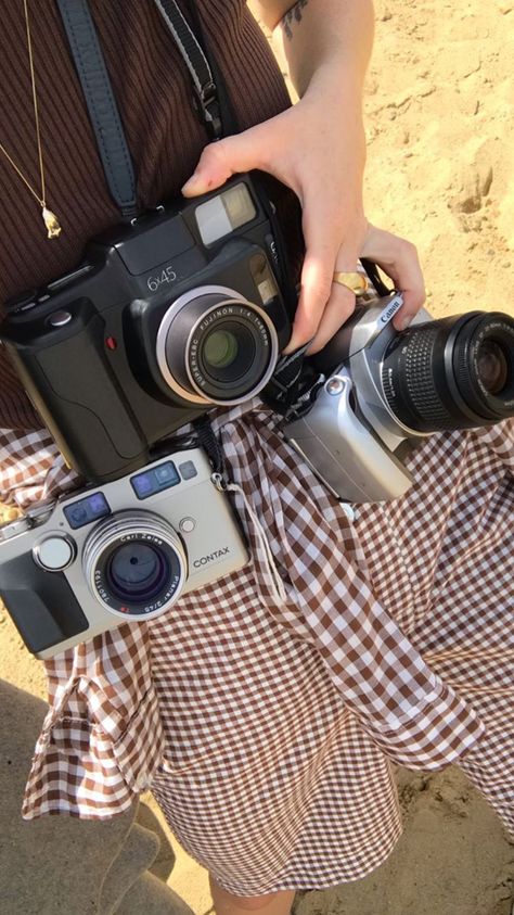 Mahiru Koizumi, Film Camera Photography, Film Cameras, Photography Camera, Vintage Cameras, Photography Inspo, Film Camera, Camera Photography, Danganronpa