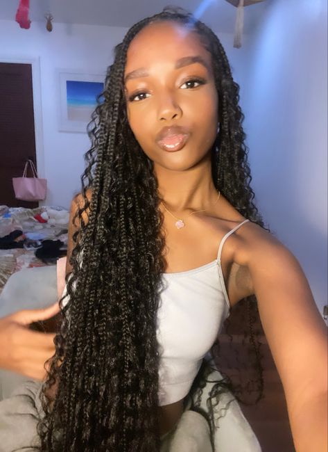 Medium Sized Goddess Braids, Braid Inspo For Black Women, Goddess Knotless Box Braids, Medium Boho Knotless Braids, Knotless Goddess Braids, Boho Knotless Braids, Braids Knotless, Boho Knotless, Braided Hairstyles For Black Women Cornrows