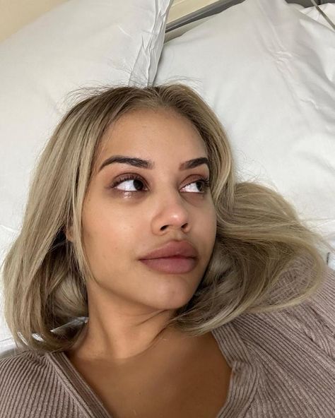 CELEBRITY Big Brother’s Lateysha Grace suffered a secret ectopic pregnancy that landed her in hospital. The reality TV star last week told how she was undergoing life-saving surgery – and now the heartbreaking reason has been revealed. In an emotional statement, Lateysha says she believed she had miscarried after falling pregnant three months ago. But […] Lateysha Grace, Ectopic Pregnancy, Intimate Photos, In Hospital, Reality Tv Stars, Modeling Career, Save My Life, Brown Skin, Tv Stars