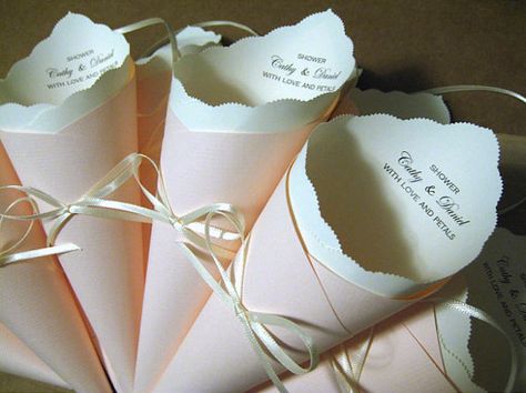 Custom Wedding Confetti Cones for the reception. Fill with anything ie glitter, sequins, rose petals, etc Diy Wedding Confetti, Wedding Confetti Cones, Wedding Rice, Petal Toss, Wedding Toss, Confetti Cones, Wedding Notes, Petal Confetti, Paper Cones