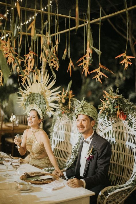 Green Wedding in Bali. 
Floristry by @baliflowerdecor
Photography @illuminem Balinese Wedding, Bali Luxury, Wedding In Bali, Balinese Decor, Eco Decor, Dream Wedding Decorations, Dream Honeymoon, Wedding Headdress, Eco Wedding