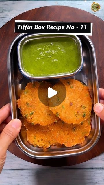 Zayka Ka Tadka on Instagram: "30 Day Challenge 30 Tiffin Box Recipes on @zaykakatadka - Day 11 , Episode 11 featuring Rice Pancakes - crispy , crunchy itne mazedaar ki bacche poora tiffin box khatam karke aayenge !!  Back to School Campaign | 30 days challenge , 30 school tiffin box challenge !  Get instant 10% discount on Philips Mixer Grinder 1000 Watt Series with our coupon code ZAYKA10 on Philips website link below : https://bit.ly/3Y41m1d  Instant Rice Pancakes  Ingredients  Rice / Chawal - 1 Cup Water - As required Bottle Gourd / Lauki - 1 Cup grated Onion / Pyaz - 1 Finely chopped Carrot / Gajar - 1 Grated Coriander Leaves / Hara Dhaniya - A handful Semolina / Sooji - 2 tbsp Ginger-Green Chilli Paste / Adarak-Hari Mirch Paste - 1 tsp Sesame Seeds / Til - 1 tbsp Salt - As per taste R Instant Tiffin Recipes, School Tiffin Recipes, Instagram 30 Day Challenge, Tiffin Snacks, Tiffin Box Recipes, Pancakes Crispy, Back To School Campaign, Tiffin Recipes, School Campaign