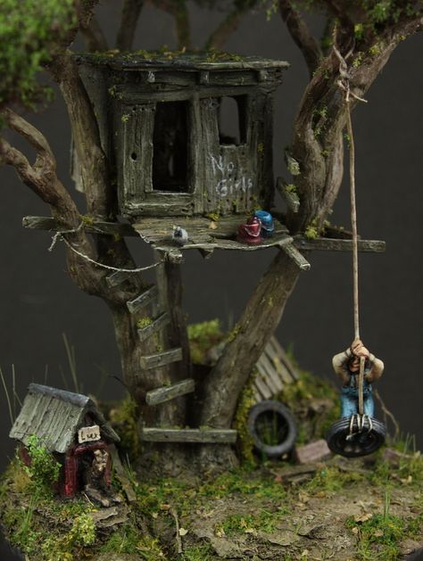 Tom's treehouse, a little diorama from Woodland scenics. American Girl Dollhouse, Fairy Tree Houses, Altered Tins, Fairy Garden Designs, Faeries Gardens, Fairy Tree, Miniature Trees, Fairy Garden Houses, Fairy Garden Diy