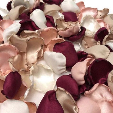 Maroon Aesthetic, Burgundy Aesthetic, Flower Girl Petals, Rose Gold Aesthetic, Champagne Flowers, Wedding Navy, Wedding Aisle Decorations, Gold Aesthetic, Wedding Table Decor