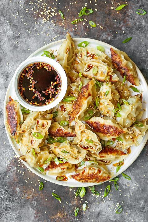 Garlic Ginger Chicken Potstickers - Damn Delicious Chicken Pot Stickers Recipe, Chicken Potstickers, Artichoke Casserole, Garlic Ginger Chicken, Artichoke Sauce, Potstickers Recipe, Capers Recipe, Ginger Chicken, Recipe Chicken