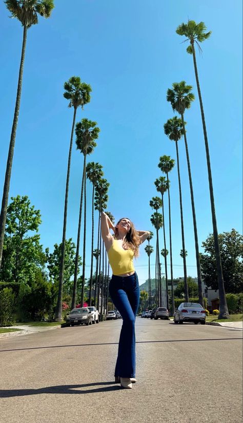 Woman standing in between a row of palm trees in California. Palm Trees Photoshoot, La Photoshoot, Palm Tree Pictures, California Palm Trees, Strictly Business, Night Portrait, California Photos, Beachy Vibes, City Background