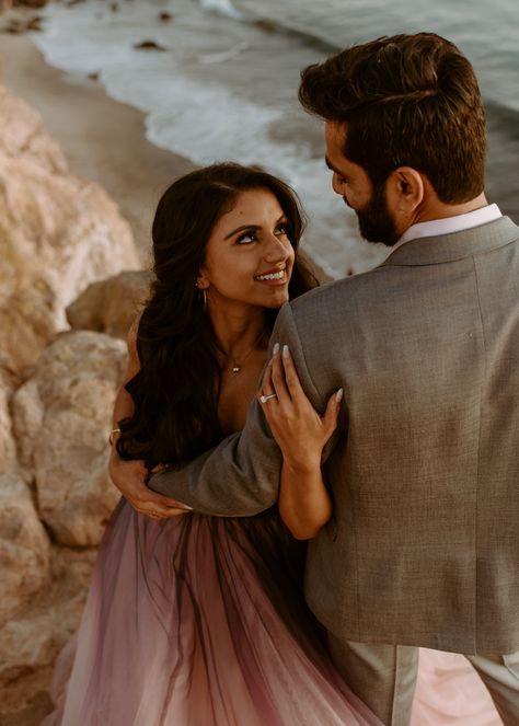 Malibu engagement photos at Point Dume Cliffs and El Matador Beach | Malibu wedding photographer | couples photography | California elopement photographer Couple Prewedding Photography Poses, Post Wedding Shoot Ideas, Indian Couple Pre Wedding Photoshoot, Wedding Preshoot Ideas, Post Wedding Poses Outdoor, Couple Potraits Idea Photography, Engagement Photography Poses Indian Couple, Pre Wedding Poses Indian Beach, Prewedding Photography Pose