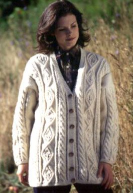 Free Aran cardigan knitting pattern Free Aran Knitting Patterns, Cable Cardigan Knitting Patterns, All Free Knitting, Patons Classic Wool, Aran Cardigan, Aran Knitting Patterns, Womens Knitting Patterns, Knit Cardigan Pattern, Knitted Jacket