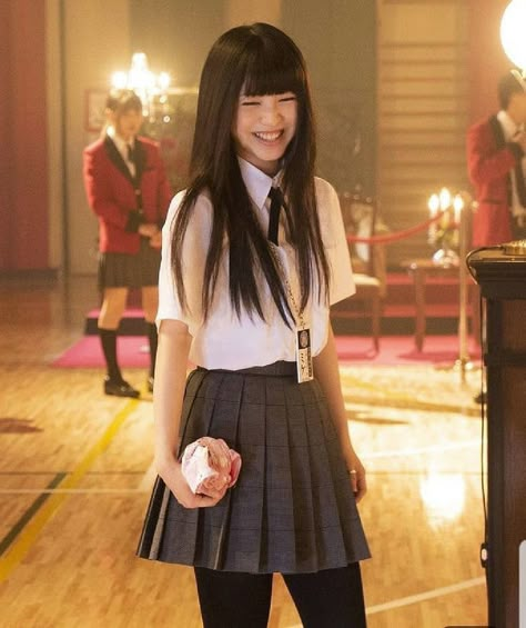 Yumeko Jabami Outfit, Minami Hamabe Kakegurui, Yumeko Live Action, Minami Hamabe Icons, Kakegurui Live Action, Japanese Uniform, Anime School, Cosplay Kawaii, Girl Cat