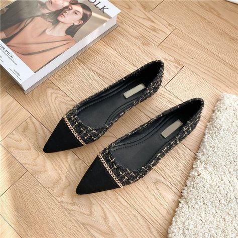 none Soft Ballet Flats, Pointed Flats Shoes, Womens Black Flats, Look Formal, Chanel Inspired, Loafers Style, Low Heel Shoes, Black Shoes Women, Pointed Toe Flats