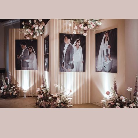 Wedding Foyer, Wedding Stage Backdrop, Wedding Hall Decorations, Rustic Wedding Backdrops, Reception Backdrop, Wedding Background Decoration, Wedding Reception Backdrop, Wedding Stage Design, Wedding Backdrop Design