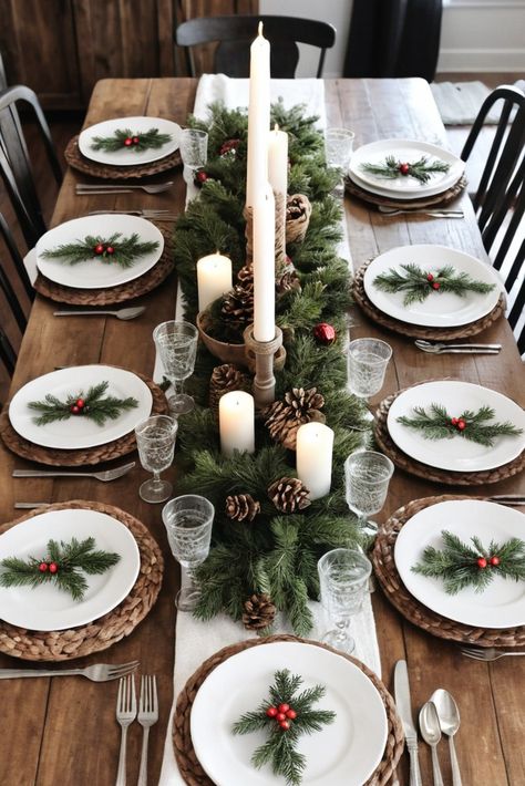 Bring cozy farmhouse charm to your Christmas table! From mason jar centerpieces to burlap runners, these rustic ideas combine comfort with style. Learn how to mix vintage elements with natural materials for that perfect country Christmas feel. #FarmhouseChristmas #RusticDecor #CountryChristmas Christmas Dinner Table Runner, Christmas Table Settings Farmhouse, Christmas Table Layout, Christmas Dinner Tablescape, Square Table Christmas Decor, Rustic Christmas Tablescapes, Christmas Dinner Table Settings Rustic, Christmas Dinner Set Up, Christmas Decor For Dining Table