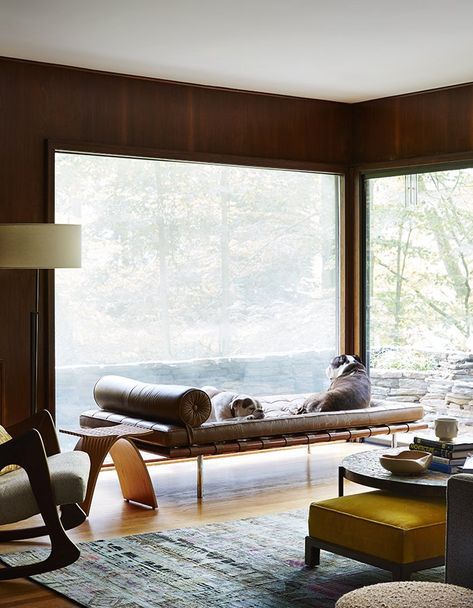 Photo 33 of 50 in 50 Best Midcentury Home Renovations That Honor Their Roots from How to Update a Midcentury Modern Gem - Dwell Barcelona Couch, Plan Furniture, Light Hardwood Floors, Modern Renovation, Canal House, Midcentury Home, New Home Designs, Modern Homes, Mid Century Modern Furniture