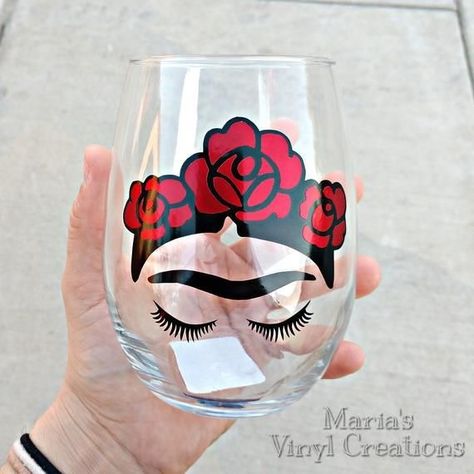 Wine Glass Images, Crea Cuir, Mexican Gifts, Unique Logos, Motherhood Shirts, Vinyl Personalized, Custom Starbucks Cup, Posca Art, Mexican Artists