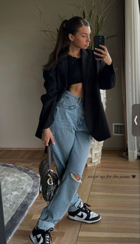 Ripped Jeans, Mirror, Sneakers