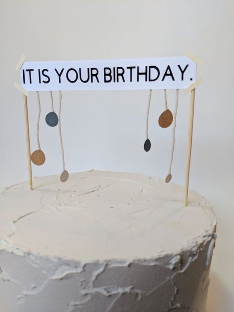 Birthday cake The Office Cake, Office Cake, Office Themed Party, Office Birthday Party, It Is Your Birthday, Funny Cake Toppers, Buckwheat Cake, Ricotta Cake, Office Birthday