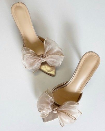 Flat Formal Shoes, Wedding Guest Pictures, Bow Heels Outfit, Pointed Mules, Bow Mules, Modern Fairytale, Dress Up Day, Lace Heels, Toes Designs