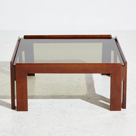 Listed on VNTG.com: Walnut coffee table by Afra & Tobia Scarpa for Cassina, 1960s | #vntg #vintage Vintage Glass Coffee Table, Wooden Coffee Table Designs, Tobia Scarpa, Vitra Design Museum, Vintage Coffee Table, Vintage Dining Table, Charles Rennie Mackintosh, Mid Century Coffee Table, Dream Furniture