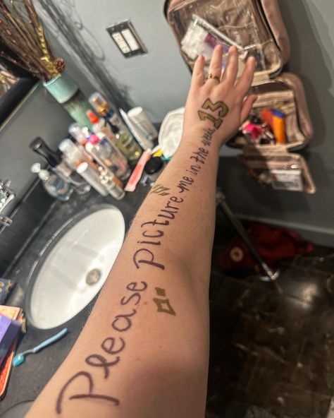 Arm Lyrics Taylor Swift, Eras Tour Lyrics On Arm, Speak Now Arm Writing, Taylor Swift Lyrics On Arm, Taylor Swift Arm Lyrics, The Eras Tour Aesthetic, Concert Taylor Swift, Taylor Concert, Lyrics Taylor Swift