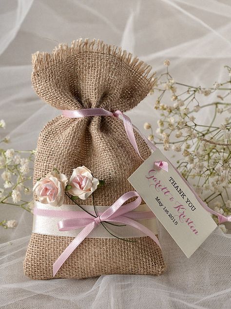 Custom listing (20) Pink Rustic Favor Bag, Rustic Wedding Bag, Wedding Favor… Burlap Wedding Favor Bags, Burlap Wedding Favors, Burlap Favor Bags, Burlap Crafts, Rustic Wedding Favors, Burlap Wedding, Wedding Gifts For Guests, Wedding Favor Bags, Wedding Gift Favors