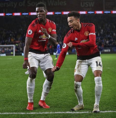 Jesse Lingard and Paul Pogba🤘🤘🤘👹 #Jlingz #ManchesterUnited Manchester United Ronaldo, Manchester United Premier League, Luke Shaw, Soccer Legends, United Wallpaper, Manchester United Team, Jesse Lingard, Premier Lig, Manchester United Wallpaper