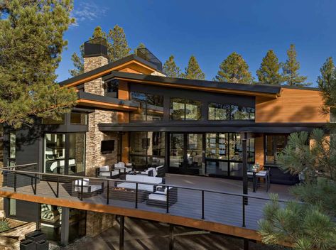 A stunning mountain retreat surrounded by pine trees in Northern Arizona Spacious Balcony, Cabin Mountain, Open Concept Great Room, Contemporary Staircase, Lake Dock, Canada House, Modern Mountain Home, Stone Siding, Outdoor Balcony