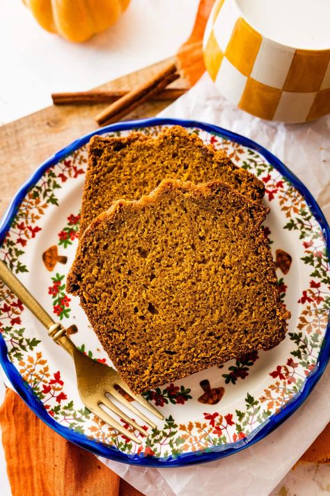 Libby’s Pumpkin Bread, Libbys Pumpkin Bread, Libbys Pumpkin, Pumpkin Bread Recipe Easy, Pumpkin Bread Mix, Moist Pumpkin Bread, Italian Recipes Dessert, Homemade Pumpkin Puree, Pumpkin Bread Recipe