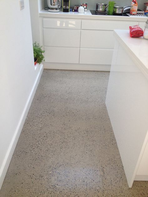 Concrete Kitchen Floor, Patio Chico, Resin Floors, Kitchen Floor Tiles, Screed Floors, Floor Options, Interlocking Floor Tiles, Concrete Repair, Water Proofing