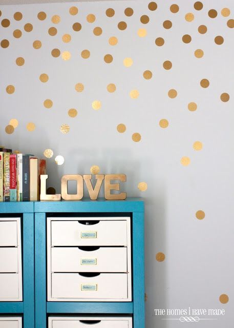 Confetti wall DIY via The Homes I Have Made. {several polka dot walls are shown but for instructions to this one click "source" under this image in this post} Gold Polka Dot Wall Decals, Gold Polka Dots Wall, Diy Wall Decor For Bedroom, Cheap Wall Art, Polka Dot Wall Decals, Polka Dot Walls, Diy Gold, Simple Wall Decor, Dekor Diy