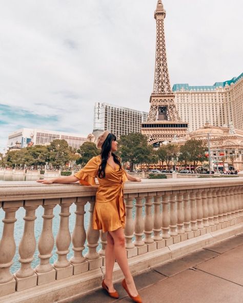 The best photography spots for Instagram in Las Vegas. A list of the most Instagrammable places in Las Vegas. All of the best Instagram spots in Las Vegas. #lasvegas #instagramspotslasvegas #instagramspotsvegas #lasvegasphotography #vegasphotography #lasvegasphotospots #vegasphotospots #instagrammablevegas #instagrammablelasvegas Las Vegas Pictures, Las Vegas Travel Guide, Las Vegas Boulevard, Las Vegas Photography, Las Vegas Sign, Las Vegas Vacation, Las Vegas Photos, Tunnel Of Love, Vegas Vacation