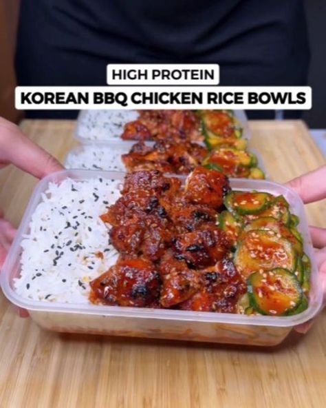 Meal Preparation on Instagram: "High Protein Korean BBQ Chicken Rice Bowls! ONLY 484 Calories🍗🍚🔥 by @jalalsamfit

The flavours are phenomenal! Truly one of the tastiest chicken I’ve made using NO OIL! So simple, low effort and incredibly easy to meal prep🤌🏽

Macros Per Serving (4 Servings Total)

484 Calories | 49g Protein | 50g Carbs | 10g Fat

Ingredients (To Make 4 Servings)

Korean BBQ Chicken Marinade

- 900g Raw Chicken Thighs, Boneless Skinless (I always get mine from @saffron_alley )
- 1.5 Tsp Black Pepper
- 1 Tbsp Garlic Paste
- 1 Tbsp Ginger Paste
- 40g Gochujang Paste (Brand: Haepyo)
- 25g Sriracha 
- 1 Tbsp Sesame Seeds
- 40ml Light Soy Sauce

Oven bake or air fry for 16-18mins at 200C / 400F

Crunchy & Tangy Cucumber Salad

- 400g Cucumbers thinly sliced
- 1 Tsp Salt
- 1 Chicken Thighs Boneless Skinless, Gochujang Paste, Bbq Chicken Marinade, Korean Bbq Chicken, Clean Eating Guide, Ginger Paste, Chicken Rice Bowls, Healthy Living Recipes, Meal Prep Clean Eating