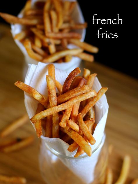 french fries recipe | crispy potato finger chips recipe - http://hebbarskitchen.com/french-fries-recipe-potato-finger-chips/ Food Videos Tasty, Finger Chips, Mcdonalds Fast Food, Potato Chip Recipes, French Fries Recipe, Spicy Snacks Recipes, Tasty Desserts, Breakfast Recipes Indian, Chaat Recipe