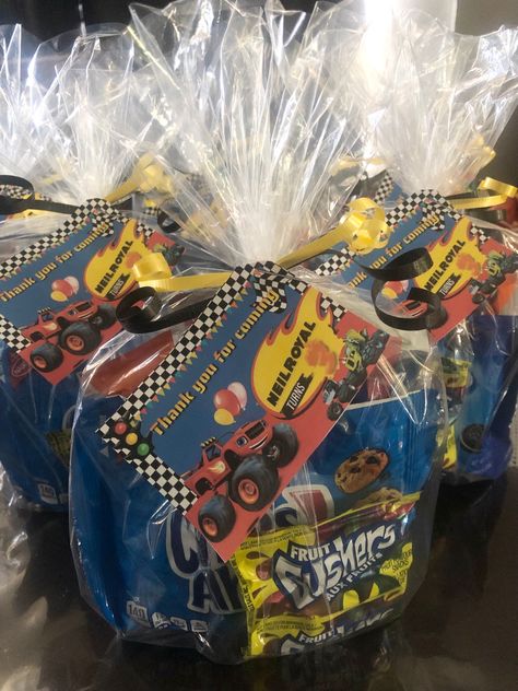 Monster truck goodie bags Monster Truck Treat Bags, Monster Truck Gift Bags, Birthday Decors, Monster Jam Party, Birthday Goodie Bags, Truck Gifts, Monster Truck Birthday, Loot Bags, Monster Jam