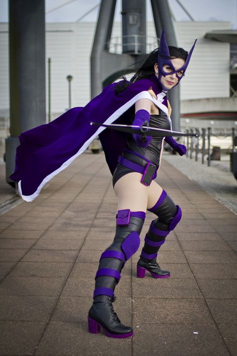 Huntress Dc, Huntress Costume, Huntress Cosplay, Comic Costume, Dc Comics Cosplay, Dc Cosplay, Comic Con Cosplay, Comic Collection, Cute Cosplay