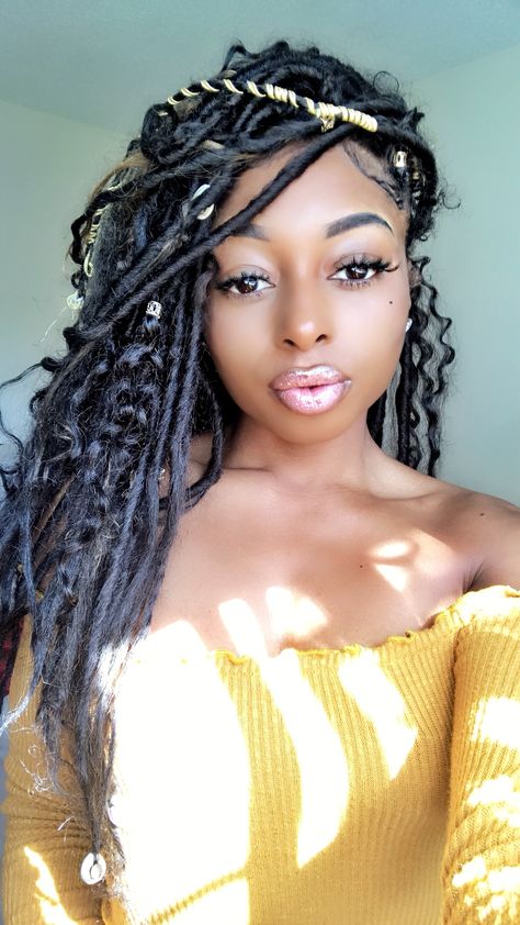 Bohemian locs Bohemian Locs Black Women, Locs Black Women Hairstyles, Bohemian Goddess Braids, Yarn Twists, Locs Black Women, Goddess Locks, Goddess Mermaid, Black Hair Inspiration, Bohemian Locs