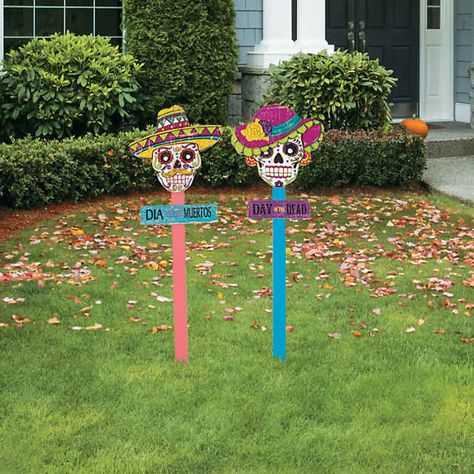 Fiesta Day of the Dead Yard Stakes | Oriental Trading Dia De Los Muertos Party Ideas, Day Of The Dead Celebration, Dia De Los Muertos Decorations Ideas, Day Of The Dead Party, Easy Halloween Party, Day Of Dead, Vintage Halloween Costume, Diy Outdoor Decor, Halloween 2022