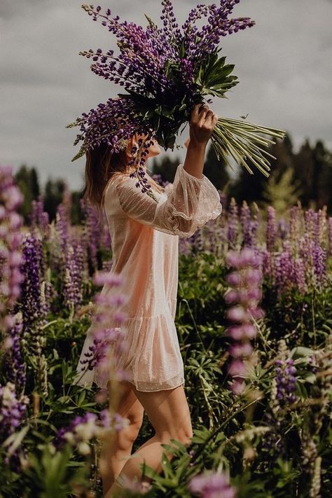 Lupine Photoshoot, Lavender Fields Photography, Lupine Flowers, Flower Photoshoot, Mixed Media Tutorials, Photography Inspiration Portrait, Lavender Farm, Portrait Photography Poses, Fields Photography