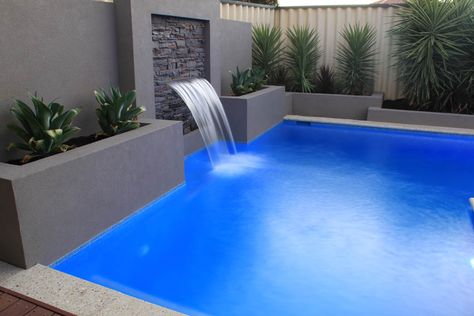 Concrete Swimming Pool, Outdoor Pool Area, Pool Water Features, Backyard Pool Landscaping, Modern Pools, Backyard Pool Designs, Outdoor Gardens Design, Swimming Pools Backyard, Swimming Pool Designs