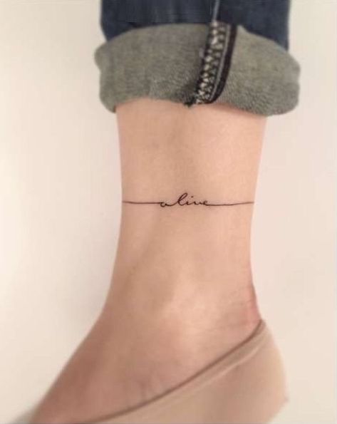 Alive Tattoo, Small Meaningful Tattoos For Women, Tiny Tattoos For Women, Tattoo Diy, Ankle Tattoos For Women, Anklet Tattoos, Shape Tattoo, Meaningful Tattoos For Women, Inspiration Tattoos