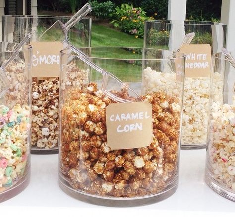 Wedding Popcorn Bar, Popcorn Buffet, Cocktail Hour Food, Wedding Organiser, Popcorn Wedding, Wedding Snacks, Mexican Themed Weddings, Reception Food, Popcorn Bar