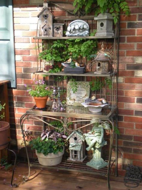 50 Amazing Balcony Garden Designs & Ideas - Farm.Food.Family Bakers Rack Decorating, Outdoor Bakers Rack, Bakers Rack, Have Inspiration, Outdoor Porch, Garden Cottage, Balcony Garden, Shade Garden, Garden Room