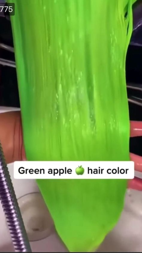 How To Make Diy Hair Dye, Hair Color Ideas Videos, How To Dye Your Hair At Home, Hair Coloring Videos, Died Hairstyles Hair Dye, Crazy Hair Dye, Hair Diy Ideas, Hair Color Videos, How To Dye Hair