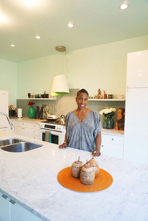 Malene’s Tropical Modern Queen Anne Townhome — House Tour Afrocentric Kitchen, Kitchen Spotlights, Brooklyn Kitchen, Afrocentric Decor, Tropical Kitchen, Marble Counters, African Interior Design, Bed Stuy, Ikea Cabinets