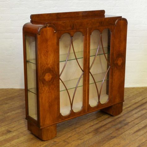 Walnut Cabinet, Furniture Sketch, Motif Art Deco, Art Deco Bedroom, Art Deco Interior Design, Art Deco Cabinet, Art Deco Decor, Walnut Cabinets, Trendy Art