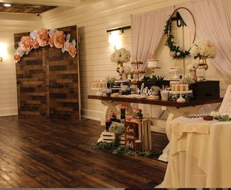 Hobo Bridal Shower Ideas, Bridal Shower Country Chic, Bridal Shower Farmhouse Theme, Rustic Elegant Bridal Shower Ideas, Rustic Chic Bridal Shower Ideas, Farmhouse Bridal Shower Decor, Barn Bridal Shower Ideas, Rustic Wedding Shower Ideas Decorations, Western Wedding Shower Ideas