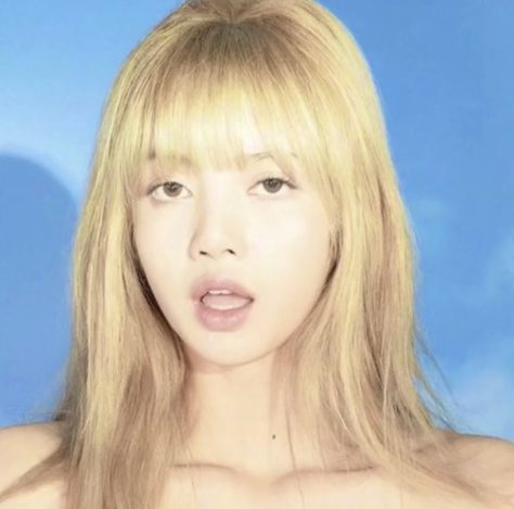 Lisa blackpink photo shoot for 2019 SS Céine Blonde Hair, A Woman, Blonde, Yellow, Hair, Blue