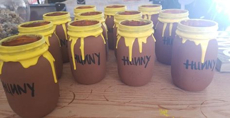 Mason Jar Honey Pot, Honey Pot Centerpiece Winnie The Pooh, Diy Honey Pot Winnie The Pooh, Diy Winnie The Pooh Honey Pot, Honey Pot Centerpieces, Diy Honey Pot, Winnie The Pooh Centerpiece Ideas, Winnie The Pooh Centerpieces, Pooh Centerpieces